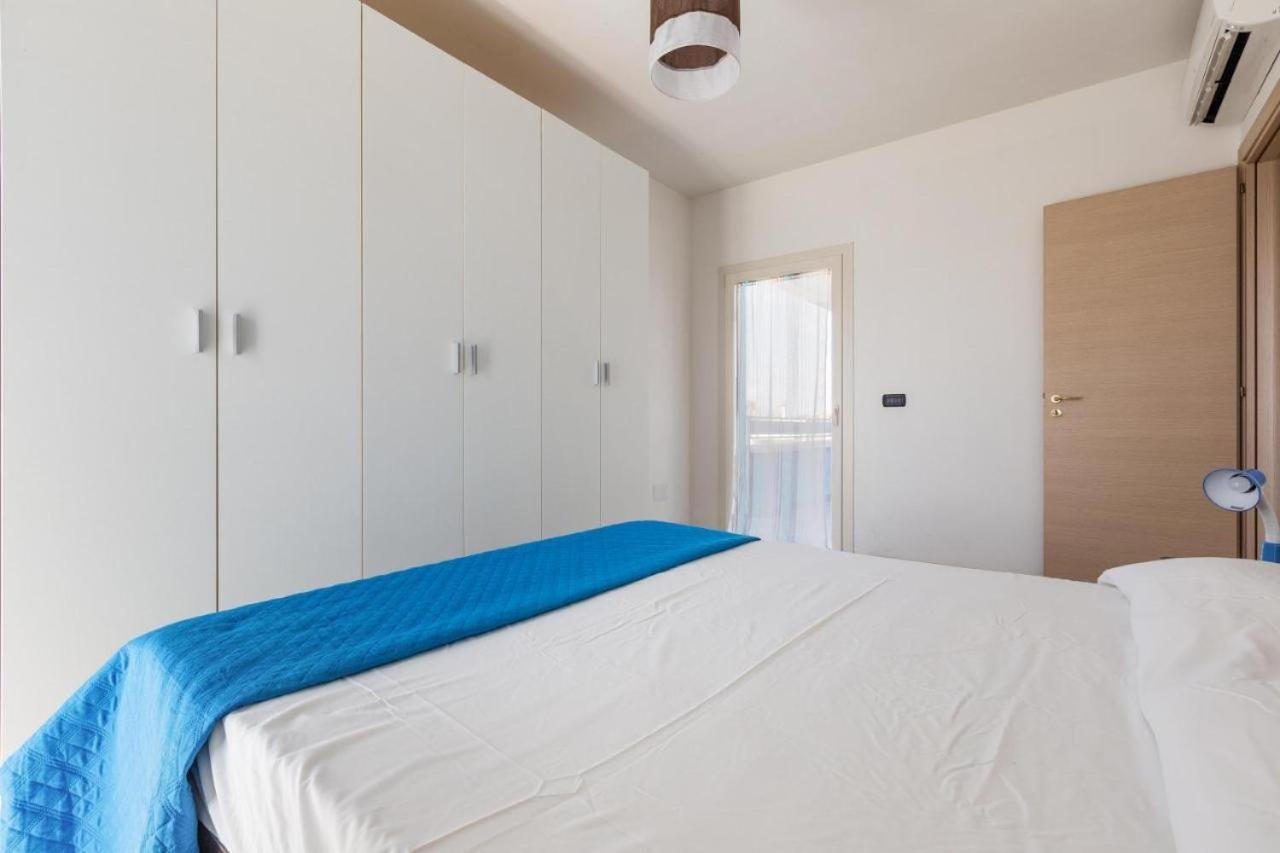 Dormiglione Apartment Torre Lapillo Esterno foto